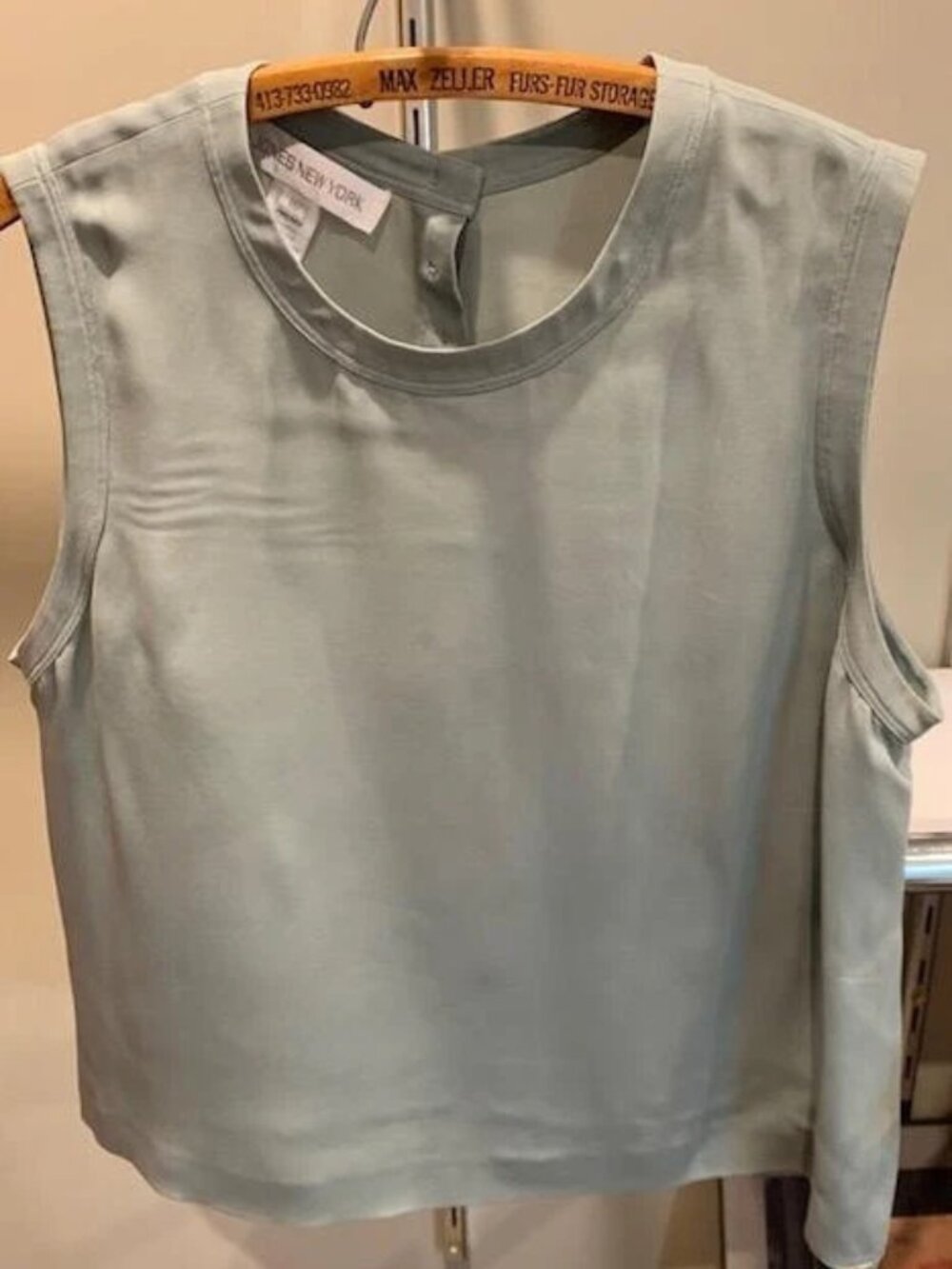 Jones New York Sage Silk sleeveless top-Size 16